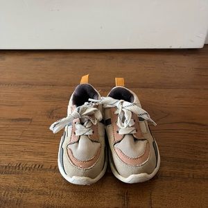 Zara Baby Shoes, size 20, multi colored (US size 5T)
